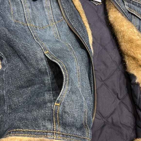 Jean jacket quilted lining faux fur trim Size S - Picture 4 of 13